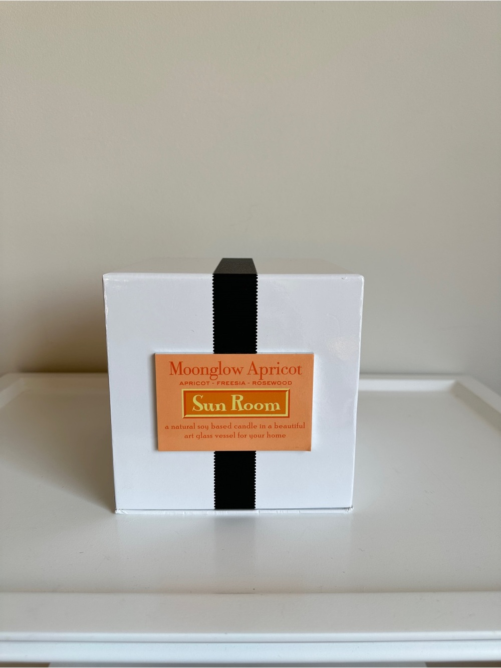 LAFCO New York Sun Room Moonglow Apricot Large Candle House and Home Collection - Picture 6 of 12